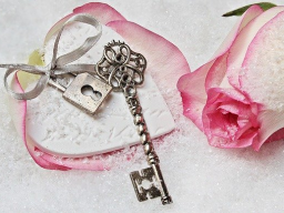 Black Crystals Key - Ausstrahlung/Erfolg