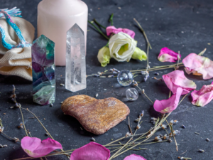 CHAKRA KARTIKA - Java - Jugend und Schönheit